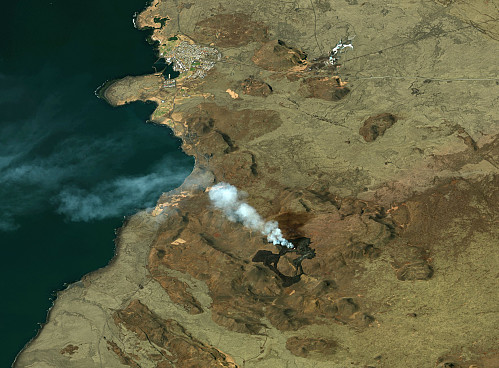 Satelittbilde av vulkanutbruddet i starten av mai