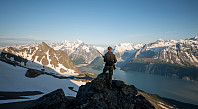 Et ordentlig poseringsbilde fra Hidden Mountains i Alaska