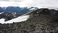 Litt vandring på snø fra Skålatårnet til Stryneskåla