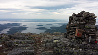 Utsikt mot Imarsundet, Smøla og havet fra Litløra