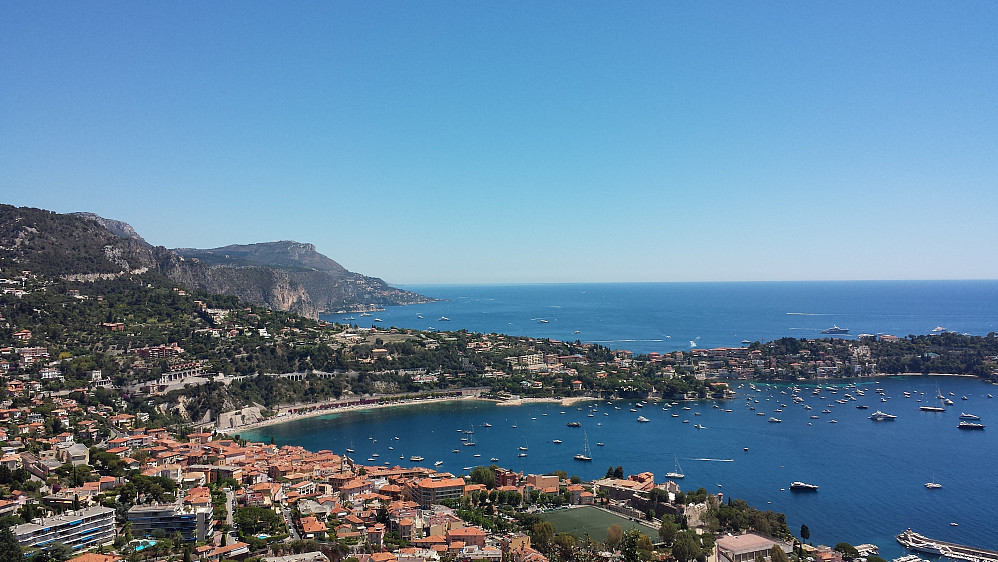 Utsikt østover, med Monaco helt bak