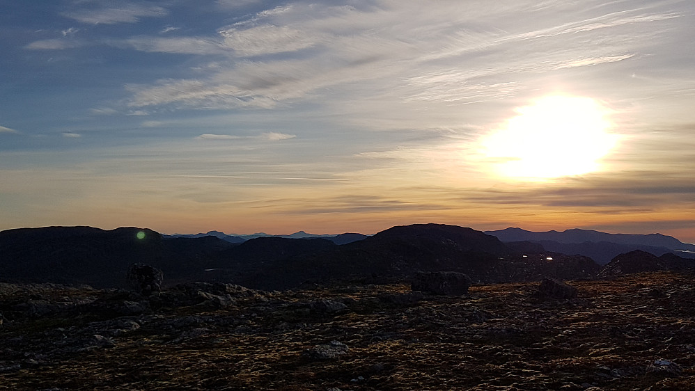 Solnedgang og fine farger på Litlklakken :-)