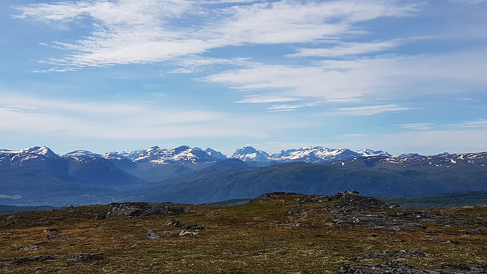 På Høystakken - utsikt mot Sunndalsfjell