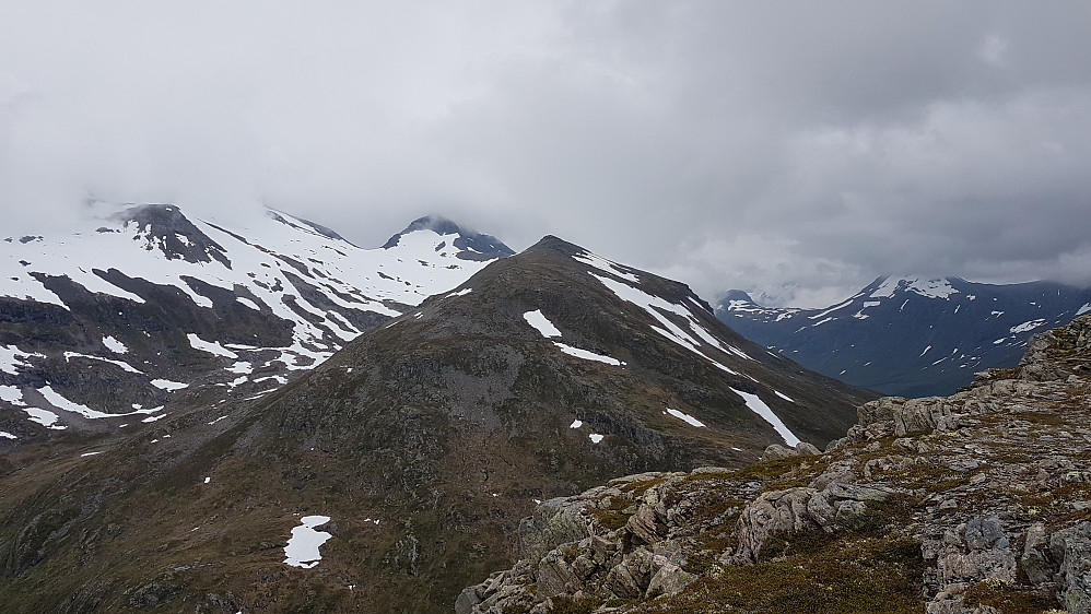 Benkene sett fra Storheimshornet
