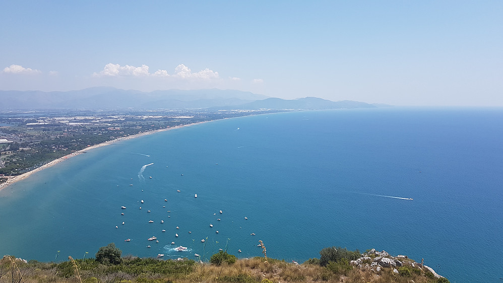 Utsikt sørover - Capri og Ischia skal sees på klare dager