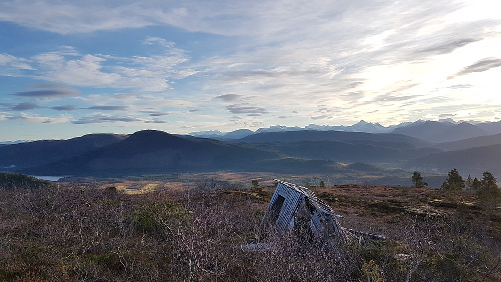 Rester av hus på Grashaugen