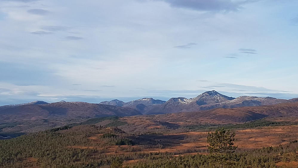 Mot Bjørnen, Luten og Snøtind
