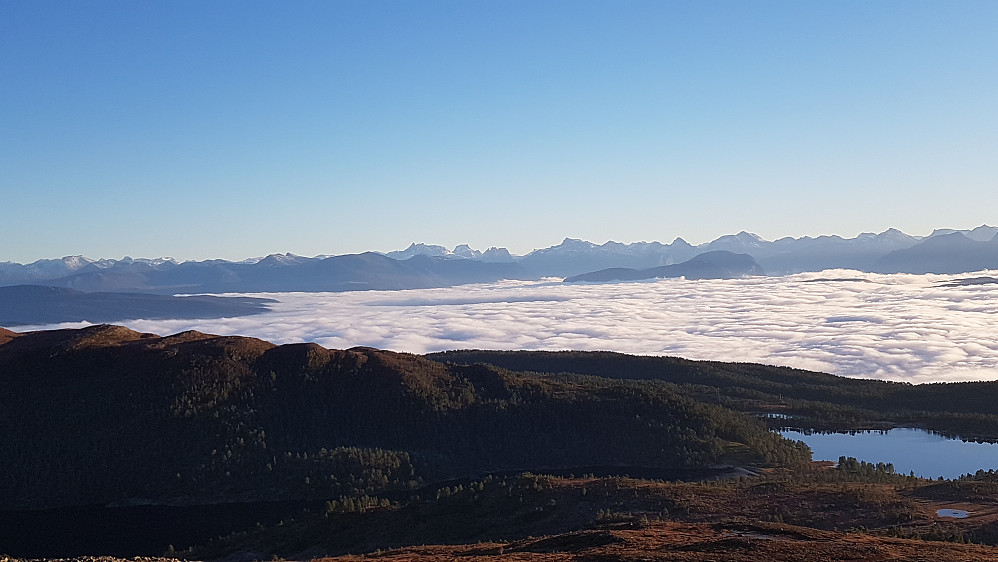 Tåkehav over Romsdalsfjorden