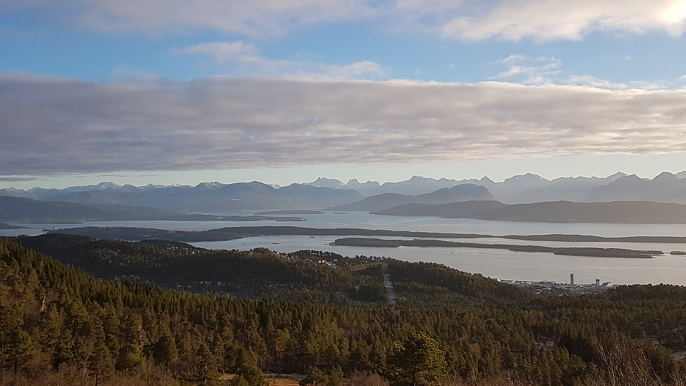 Romsdalsfjorden og Romsdalsalper:-) 