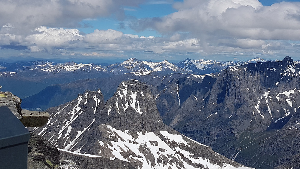 Dronninga og Kongen 