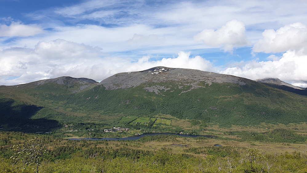 Skaret, Julskardtind og Urfjellet 