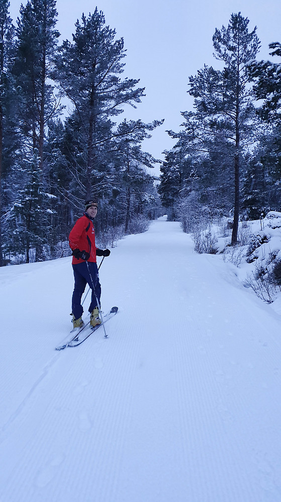 Arne med nye ski for anledningen