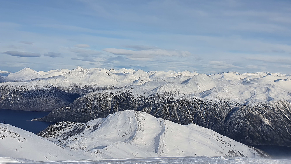 Skurahornet nærmest