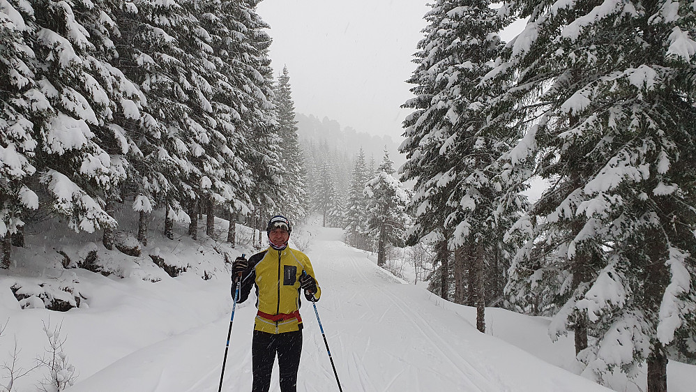Gikk en stund sammen med Torbjørn U, i mange år en hard konkurrent i skisporet