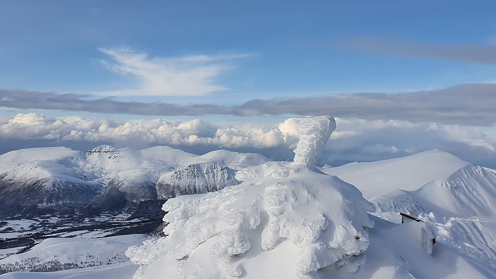 Ble fint i dag. Mot Sandnestindene og Kvannfjellet 