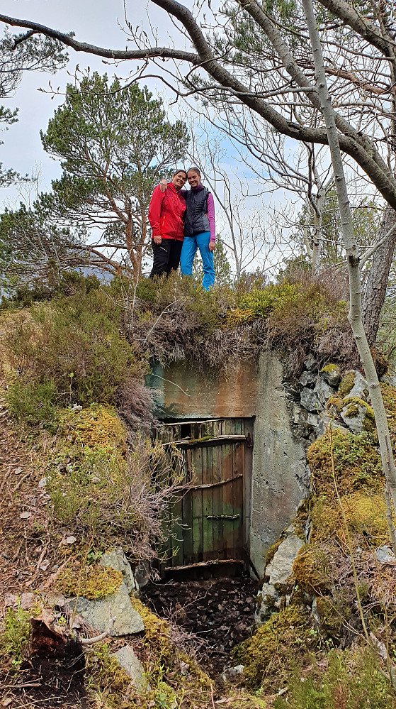 Bunkers på høyeste punkt på Julneset 