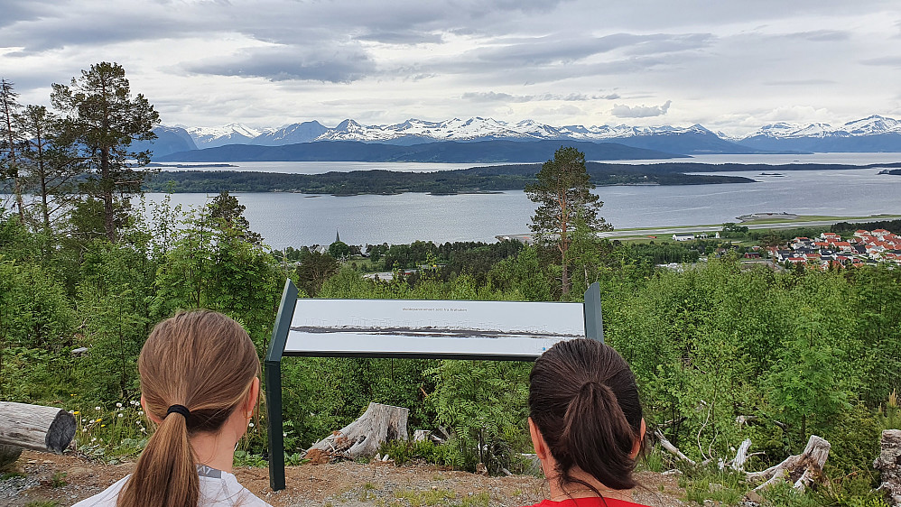 Ny panoramaoversikt ved Årøhuken 