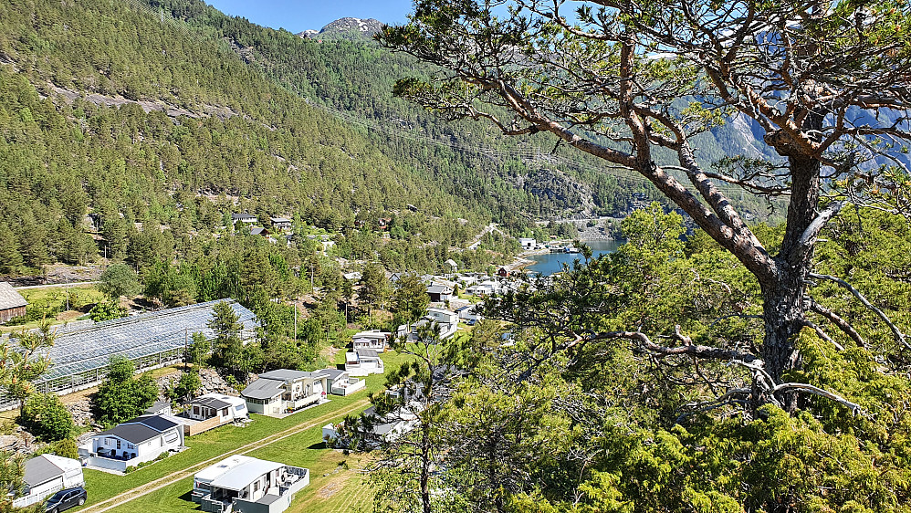 Ned mot campingen på Honeset