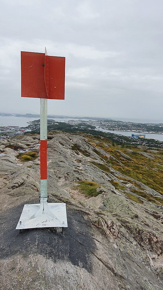 Regnvær på veg fra sørvest bak Kristiansund