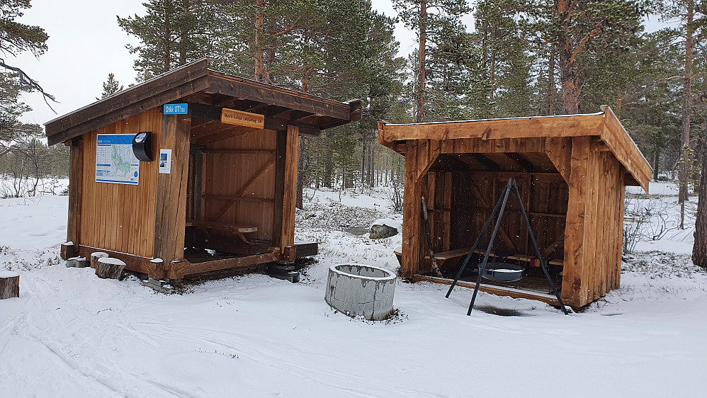 Gapahuken ved Kårebu

