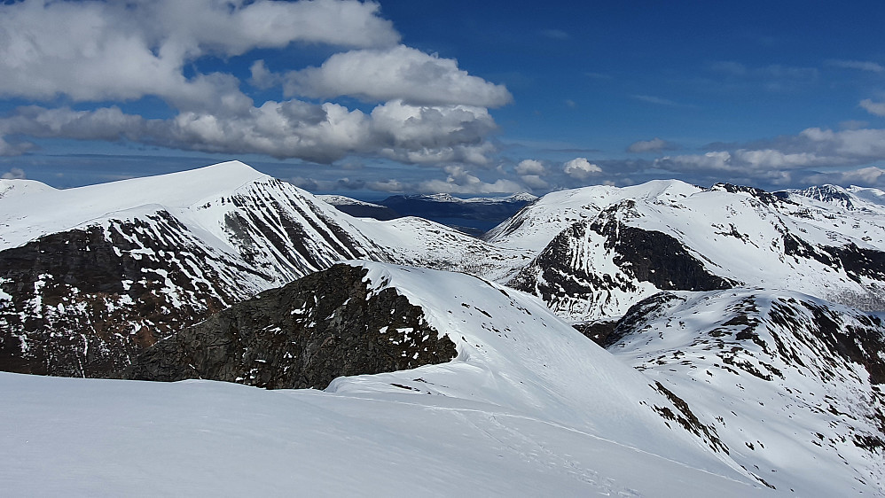..Dyrdalsfjellet 