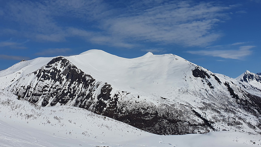 Kvasstinden og Smørbottstinden 