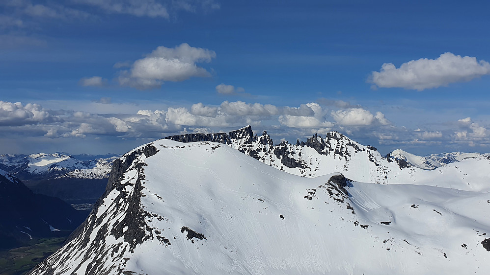 Storgrovfjellet og Trolltindene