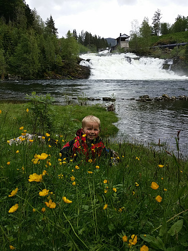 Minsten ved Brulandsfossen