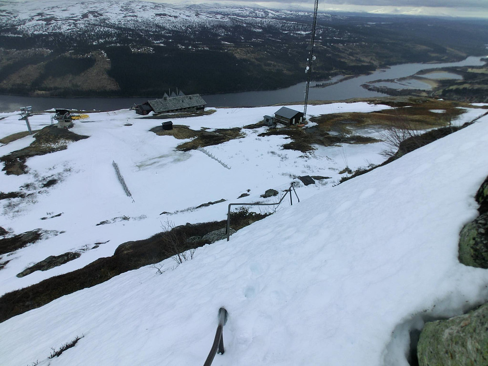 Her er i ca 900 m høyde. Rydbergs Dropp heter det, men Ørneredet var et mer treffende navn.. 