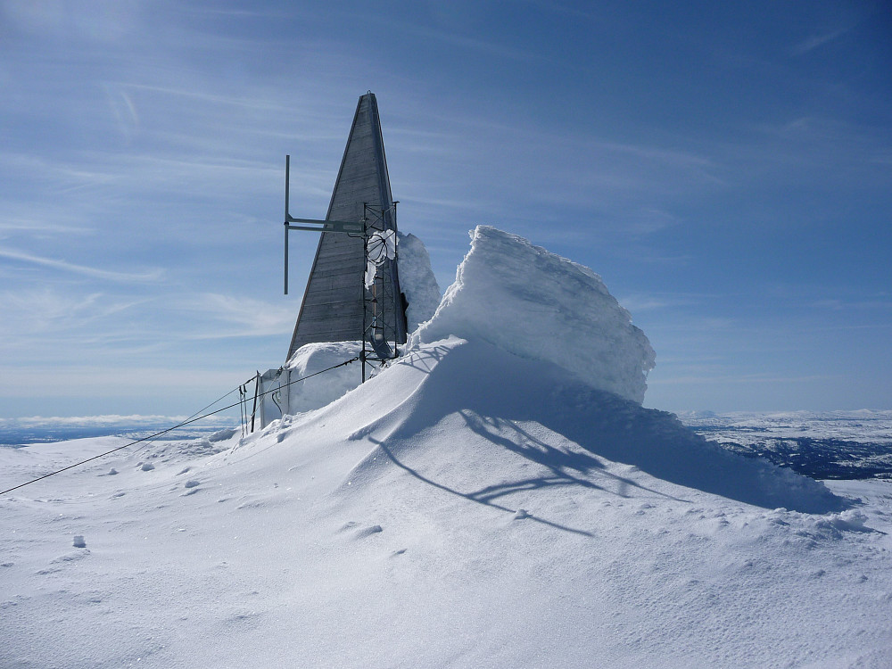 Toppen av Sandfjellet med "Svensk Fjellradio"