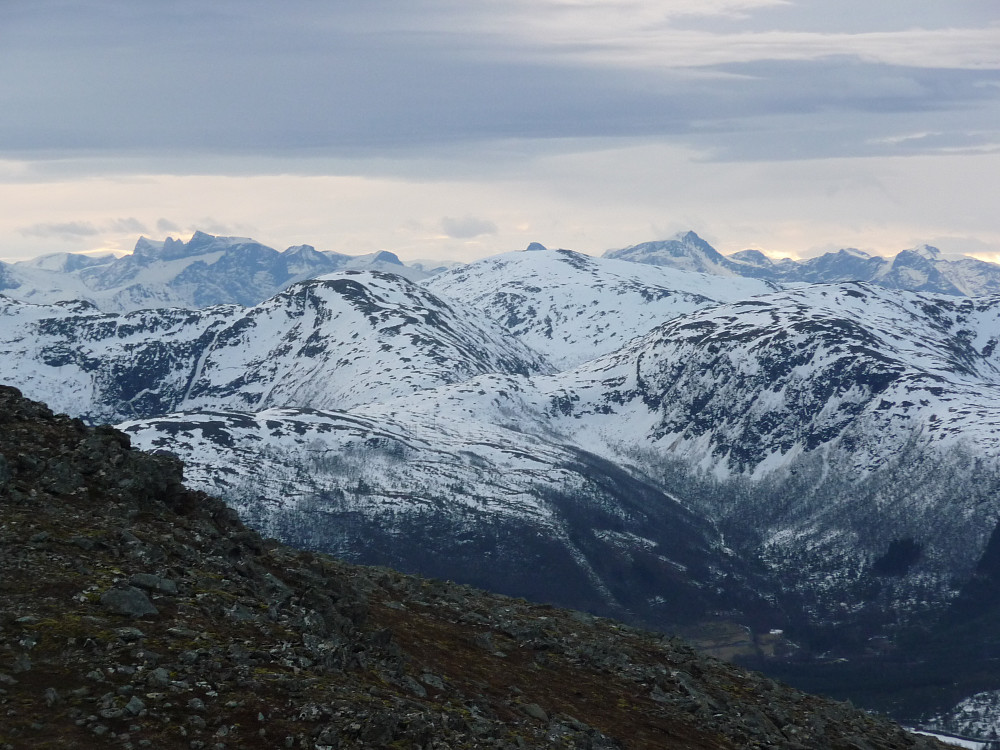 Utsikt mot Romsdalsfjella