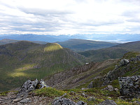 Utsikt fra toppen mot Luten og Bjørnen