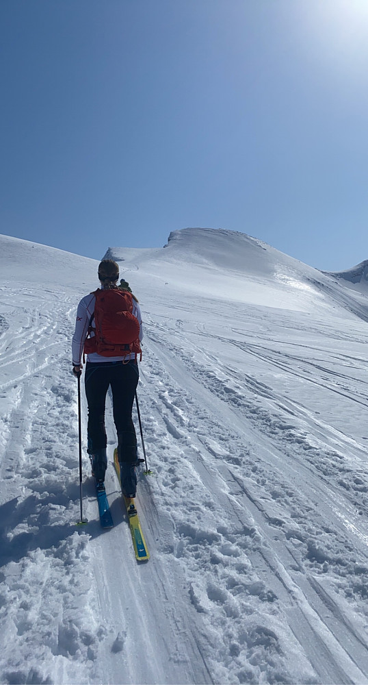 På tur opp Ryssdalsnebba