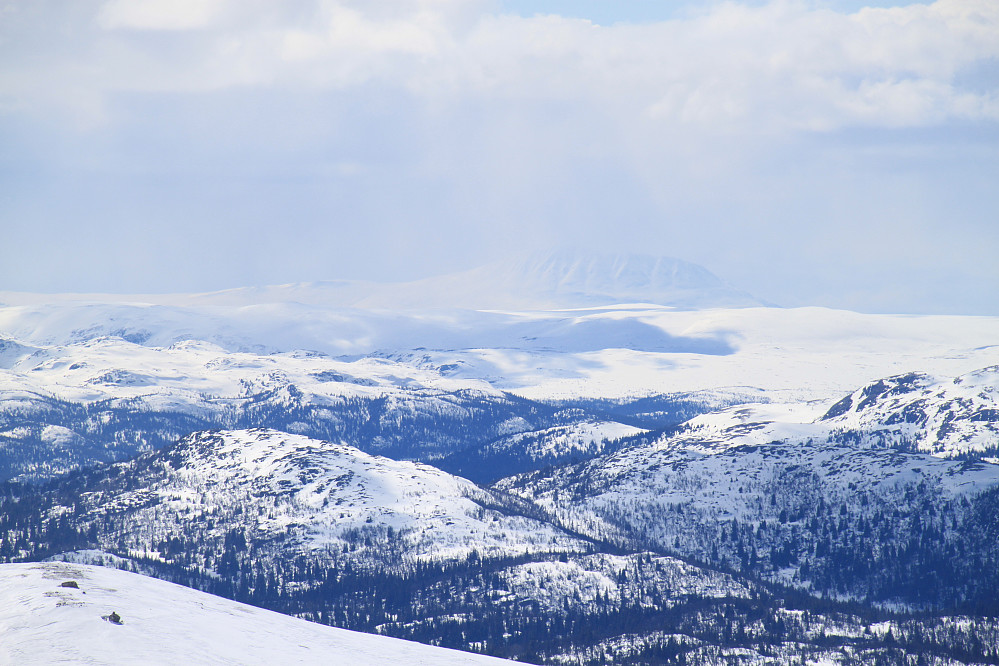 Utsikt mot Gaustatoppen