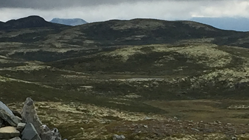 Gaustatoppen mellom skyene
