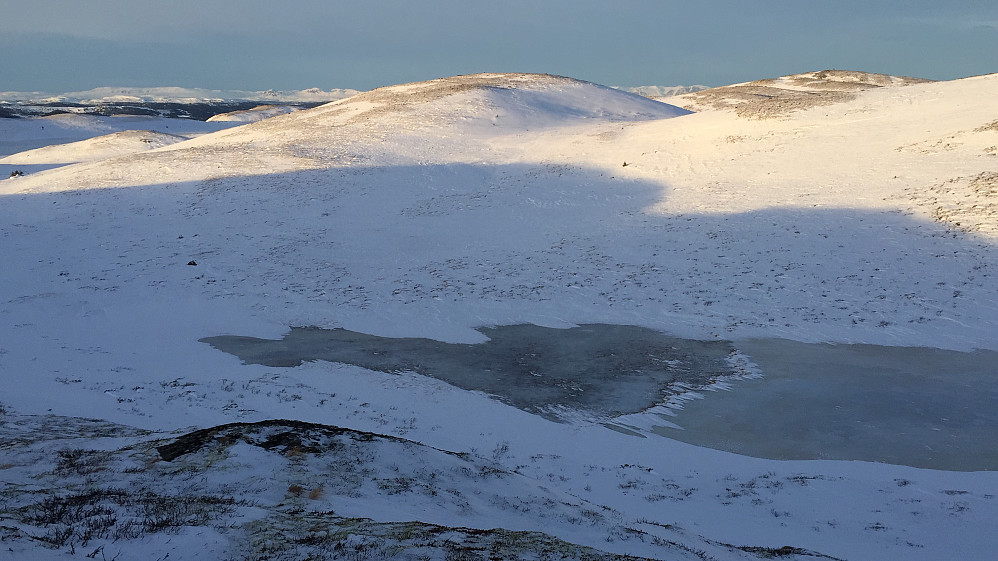 Mot nord og Åkrefjell