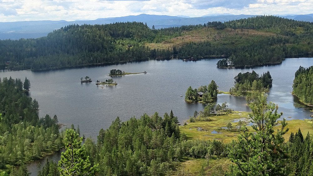Utsikt mot Solbergvannet. 