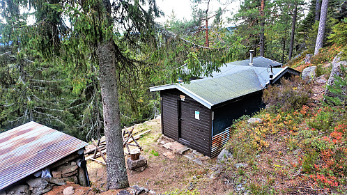 Hytta Gjallarbu er nok en av de mest utilgjengelige i området. 