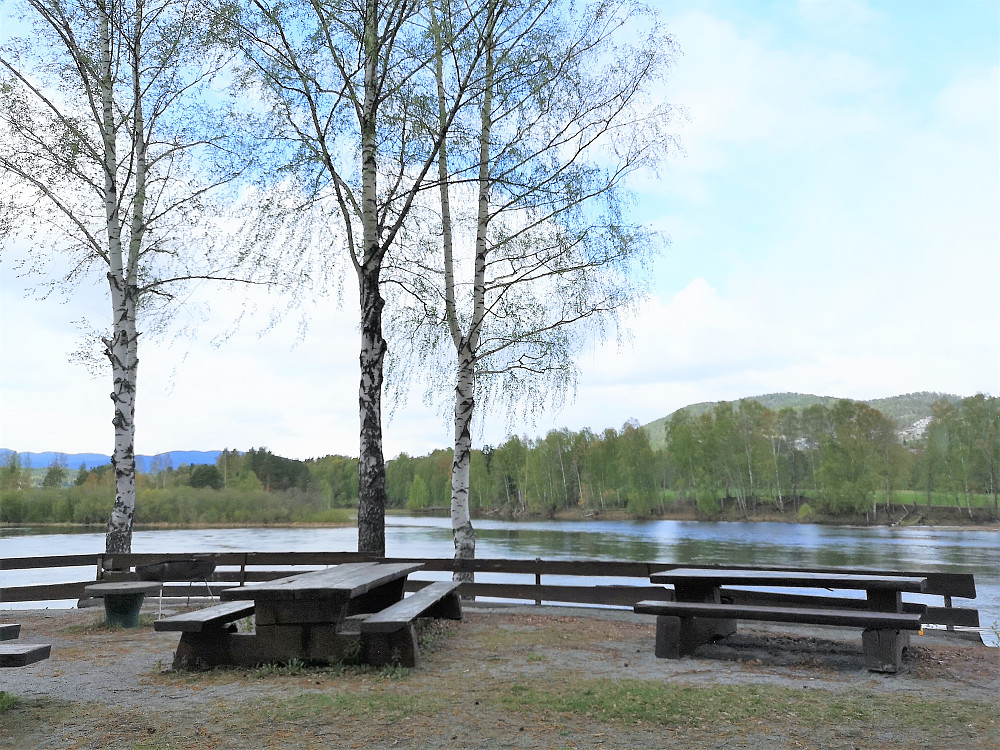 Velplassen, Losmoen. Fin rasteplass