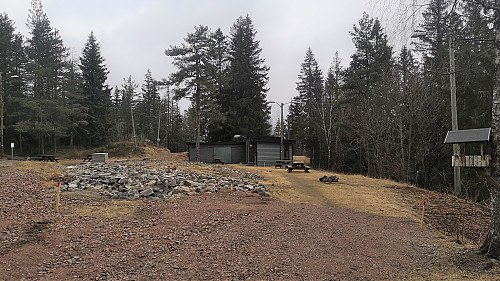 Stronghytta. Håper de får på plass ei ny hytte snart... 