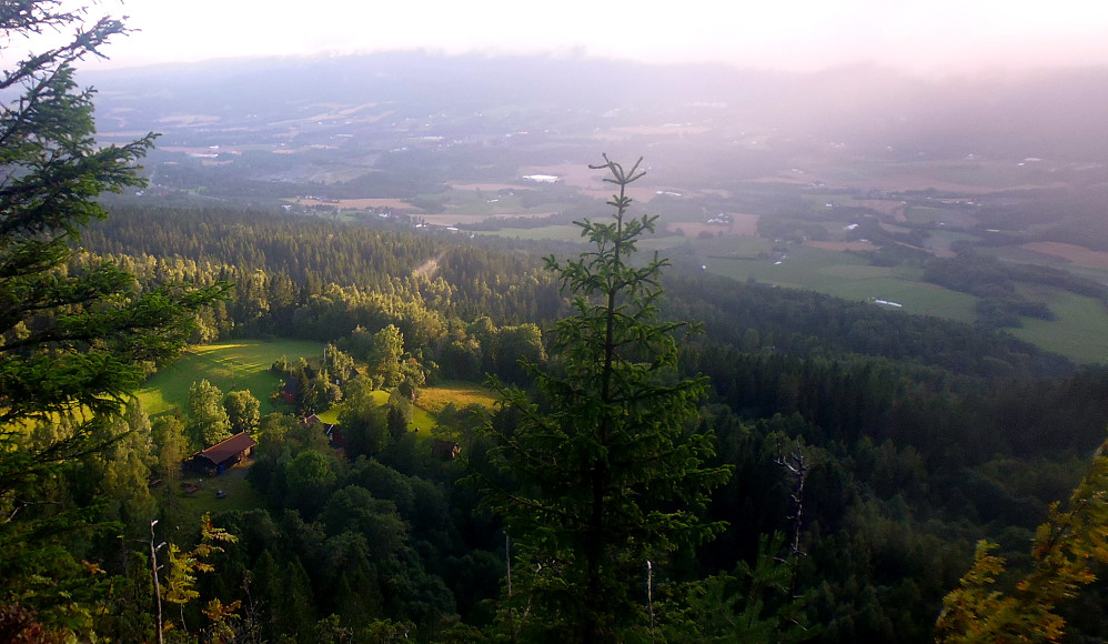 Glasåsen, utsikt mot Lierdalen