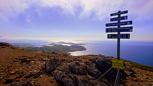 Bodø by i bakgrunnen