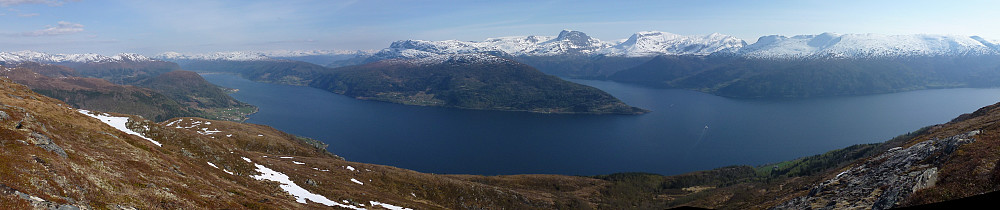 Panorama frå Lundavarden.