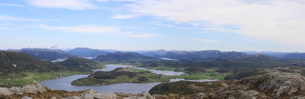 Utsikt fra Rotvikfjellet mot Kolvereid