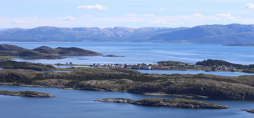 Utsikt fra Tvibergstinden mot Abelvær