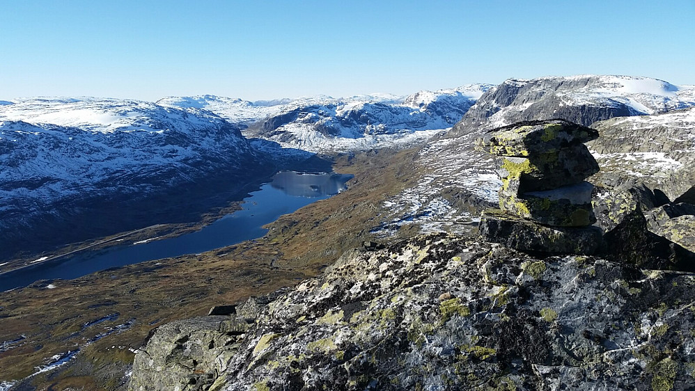 Mot Ulevå og Verjesteinsnuten, fra Nupsenden