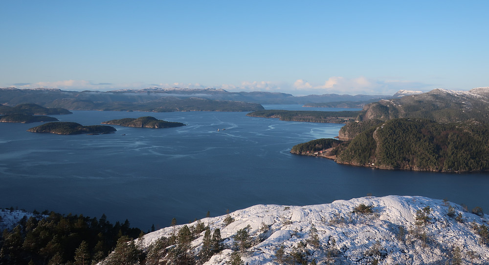 Utsikt mot Namsenfjorden