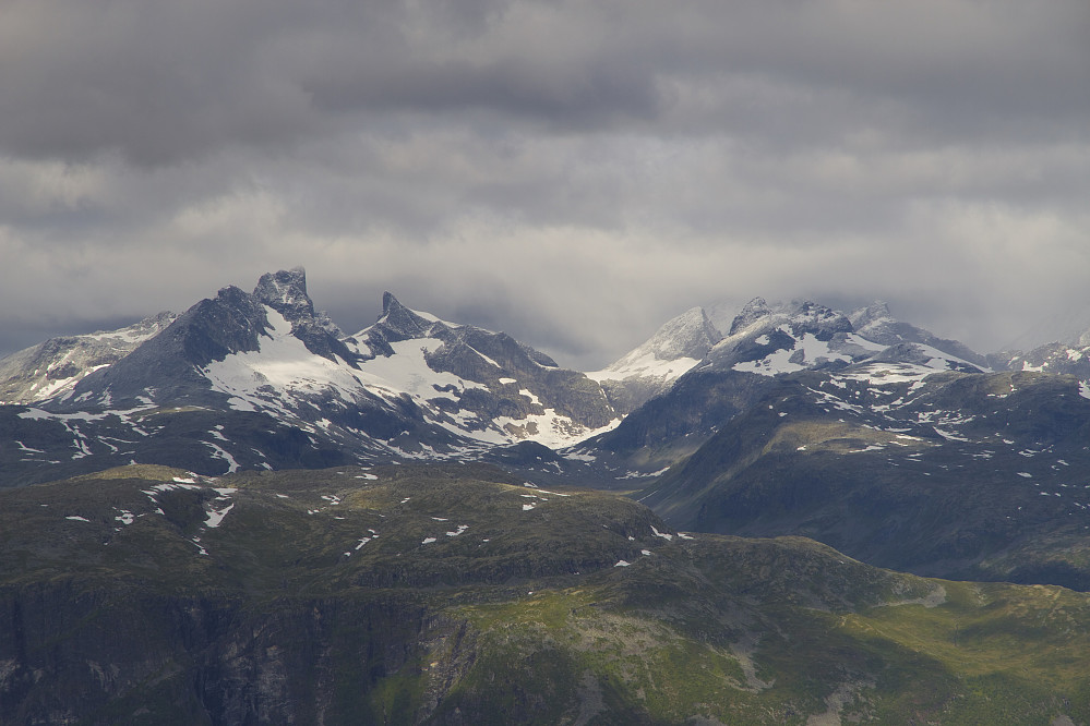 Hurrungane sett fra varden på Eldegardsnosi