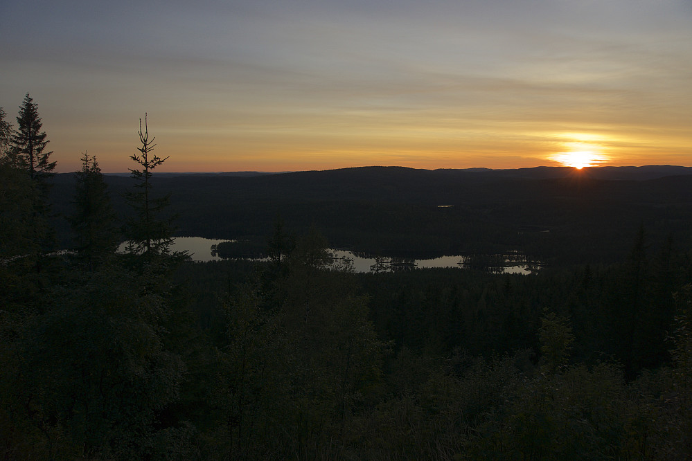 Utsikt fra Sellanrå mot bl.a. Øyungen