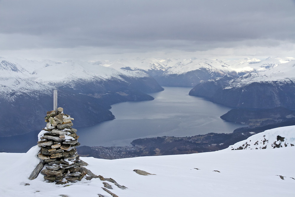 Fra Roaldshornet mot Stranda, Stor- og Norddalsfjorden